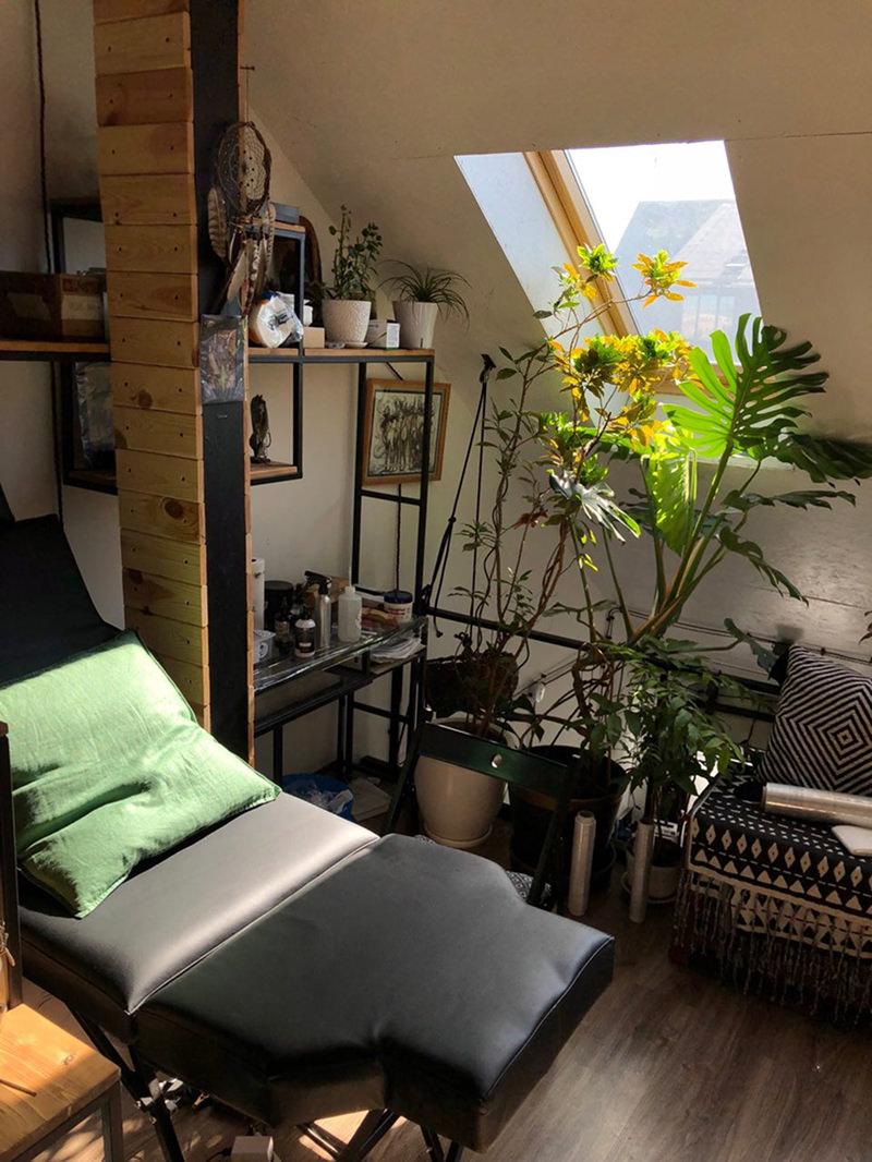 studio 06